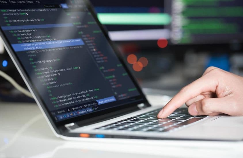Programozási és kódolás php programnyelv.