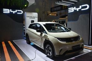 Byd delfin a Phil elektromos járművek csúcstalálkozóján.