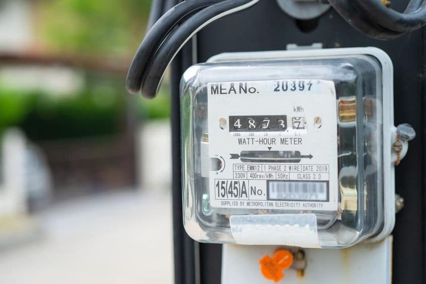 Elektromos fogyasztásmérő otthoni és irodai energiaköltségek mérésére.