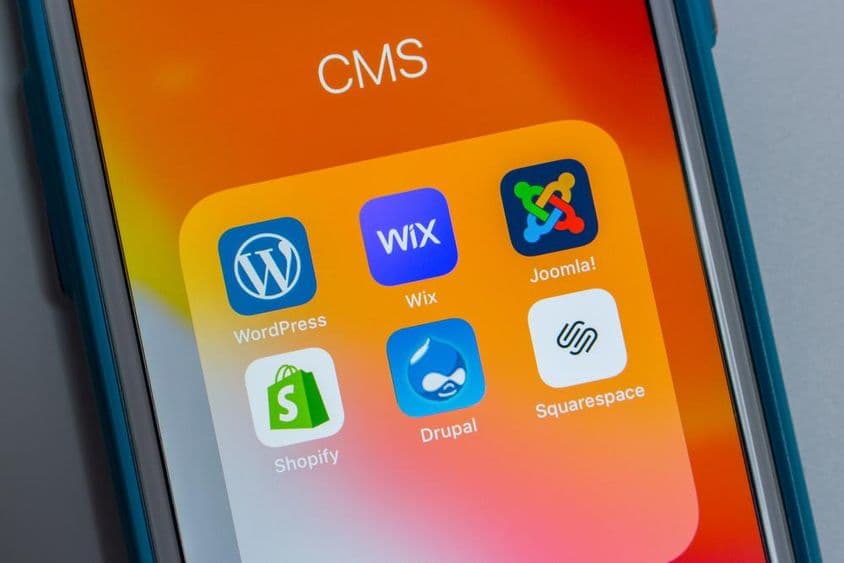 Népszerű CMS szolgáltatások, WordPress, Wix, Joomla!, Shopify, Drupal.