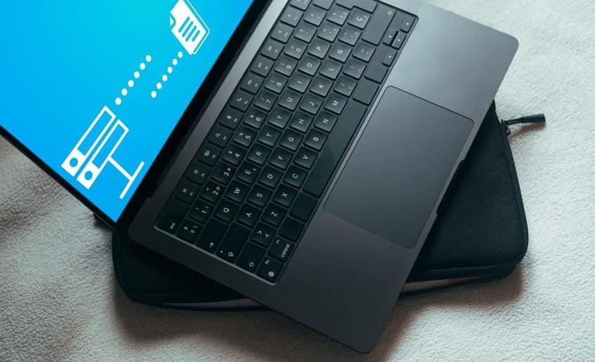 Fájlátviteli Protokoll, fájlok fogadója és számítógépes biztonsági másolat.